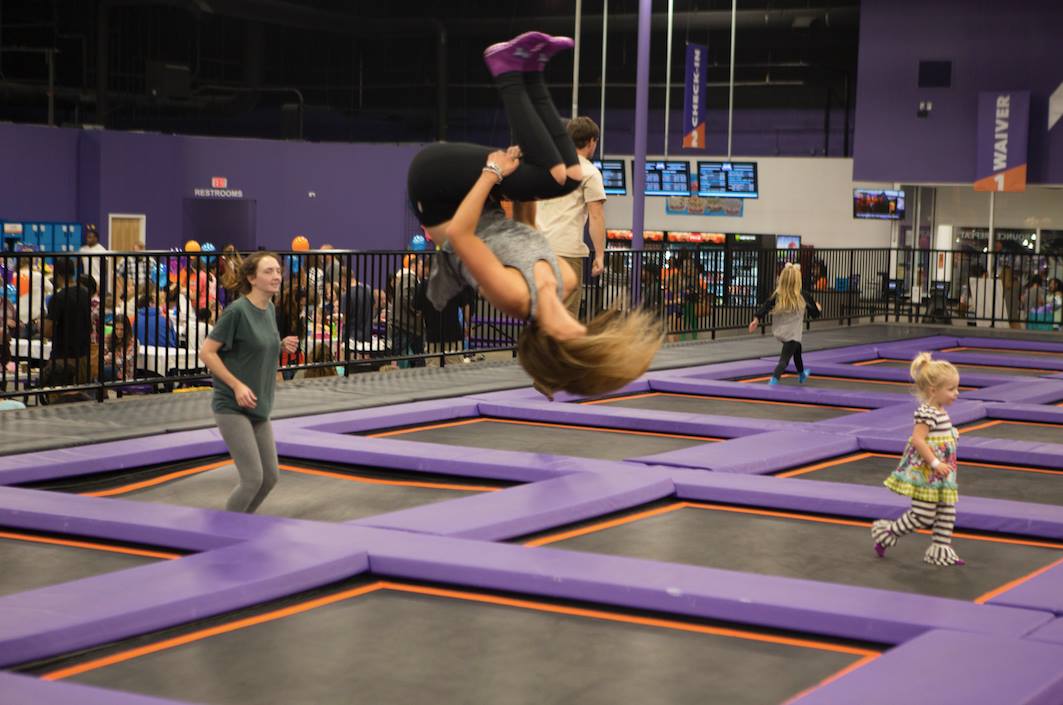 Indoor Trampoline Park Opening In West Town This Fall