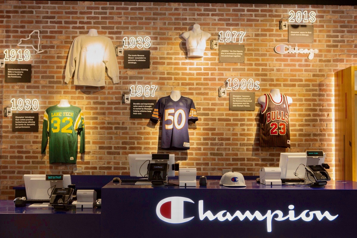Hollywood ignorere frugthave Look Inside Champion's New Wicker Park Store