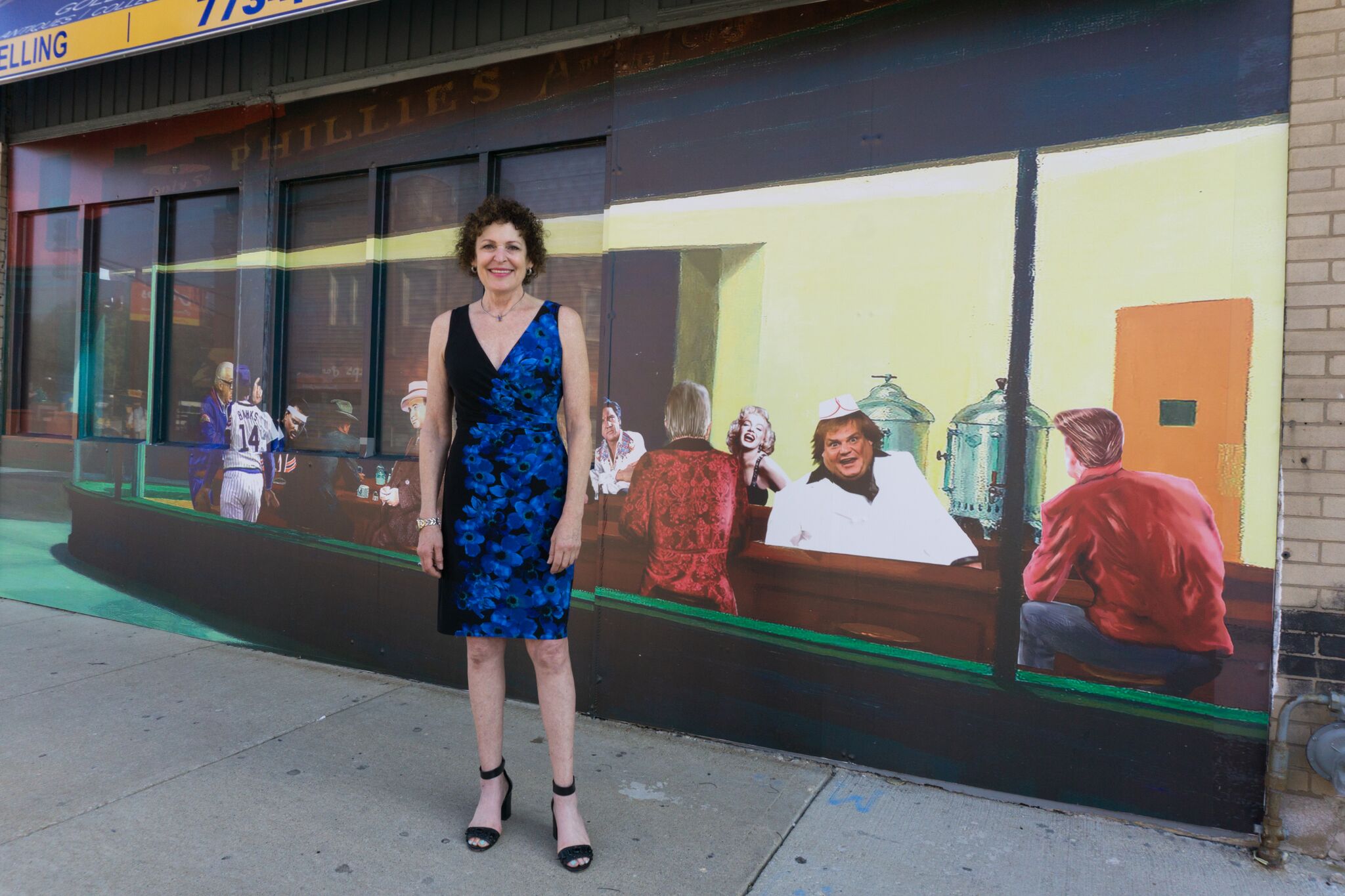 Famous Chicagoans Like Chris Farley Sweetness Fill The Nighthawks 