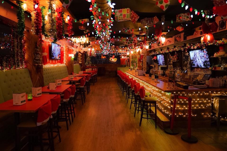 Christmas Club, A Massive Holiday Bar PopUp, Opens In Wrigleyville (PHOTOS)