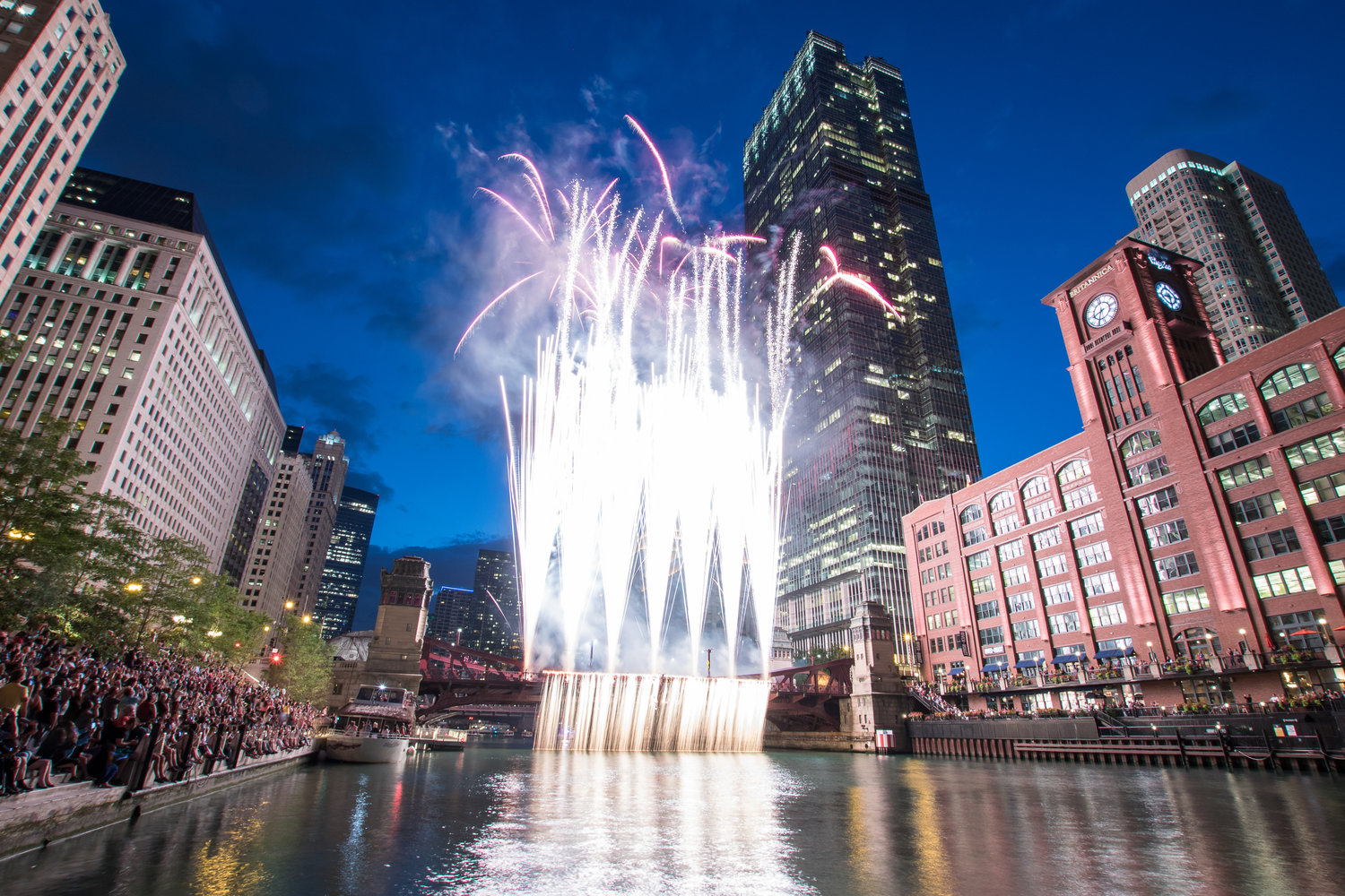 Downtown Chicago Fireworks 2024 Evie Oralee