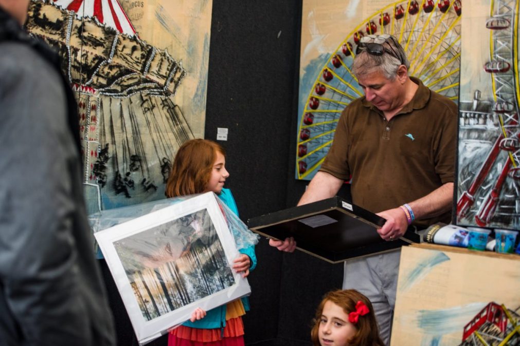 Lincoln Roscoe Fall Art And Craft Fair Features Art Sale, Live