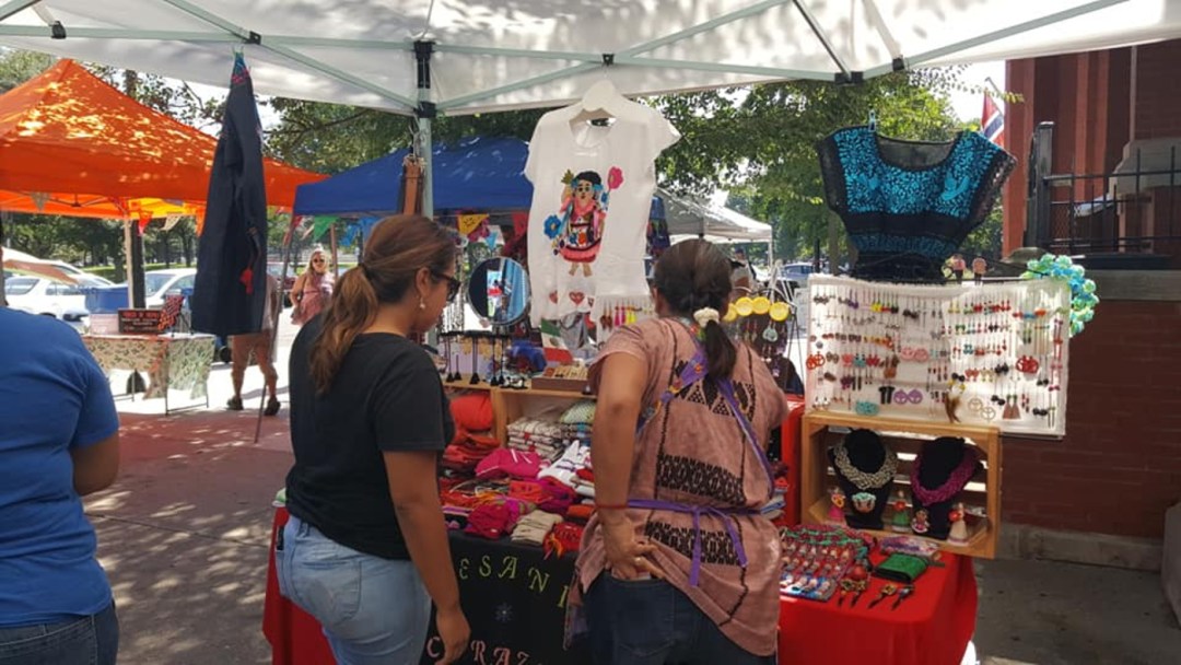 Mercaditos Craft Fair Returns To Logan Square Sunday Block Club