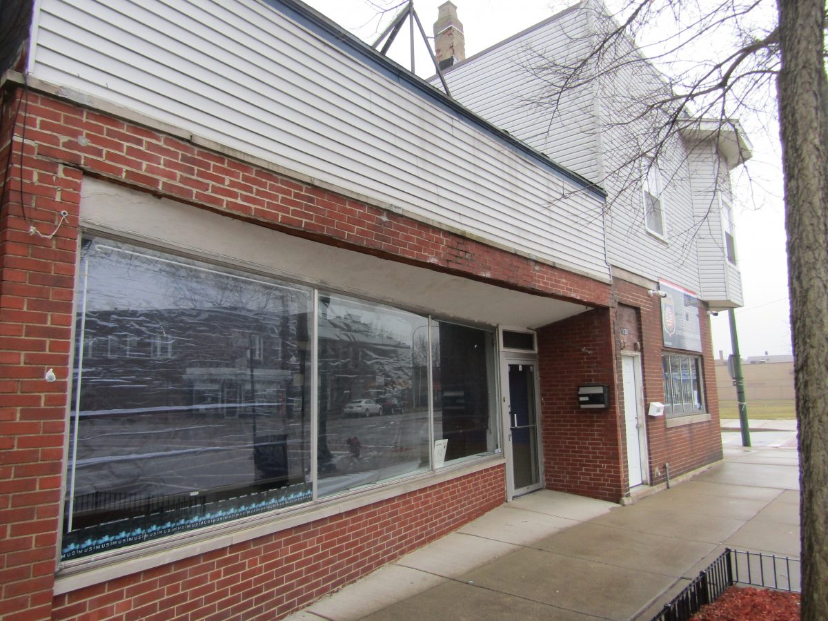 New Hegewisch Record Store Would Let Neighbors Listen To Music, Drink