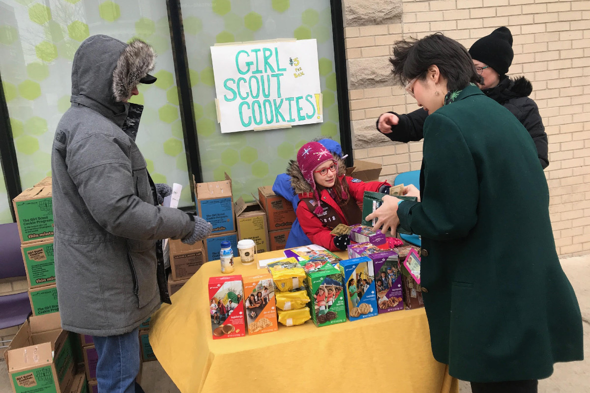 Girl Scout Troop Selling Cookies Outside North Side Weed Dispensary I Admire The Hustle Pot