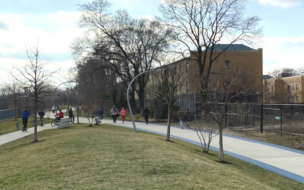 Mayor Shuts Down The 606 After People Pack The Popular Trail On Warm Day