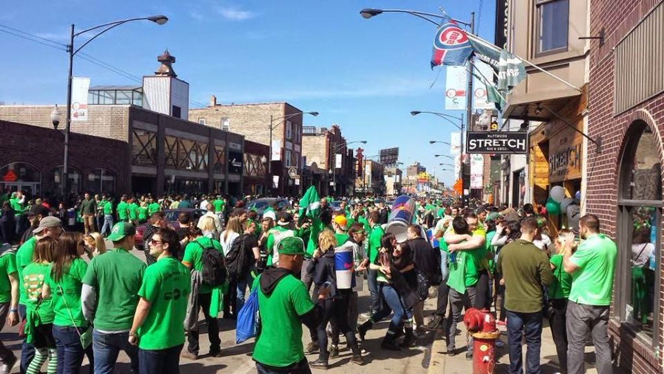 chicago st patricks day bar crawl wrigleyville