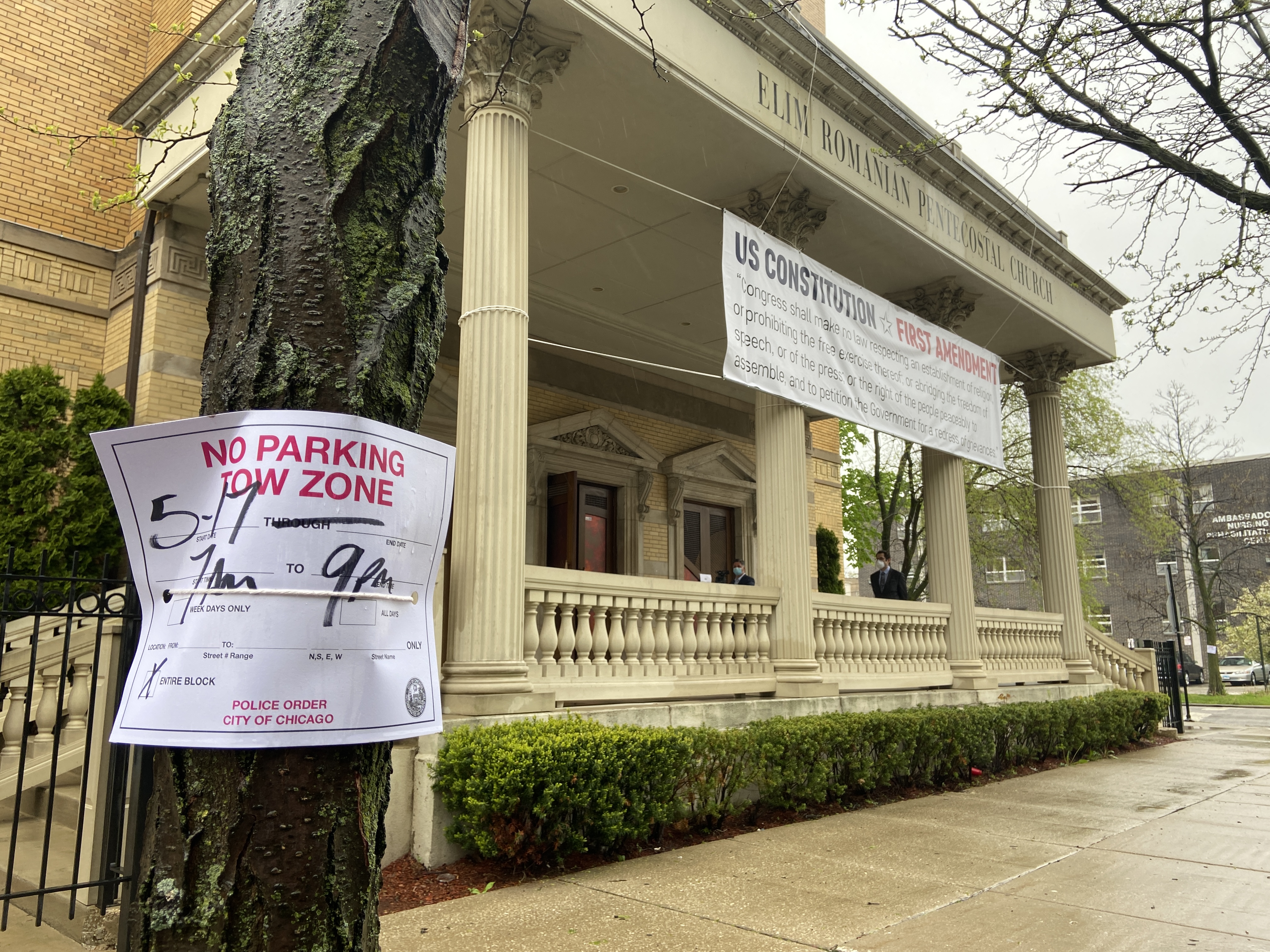 Albany Park Church Continues In Person Services Mayor Promises Fines Bans Parking