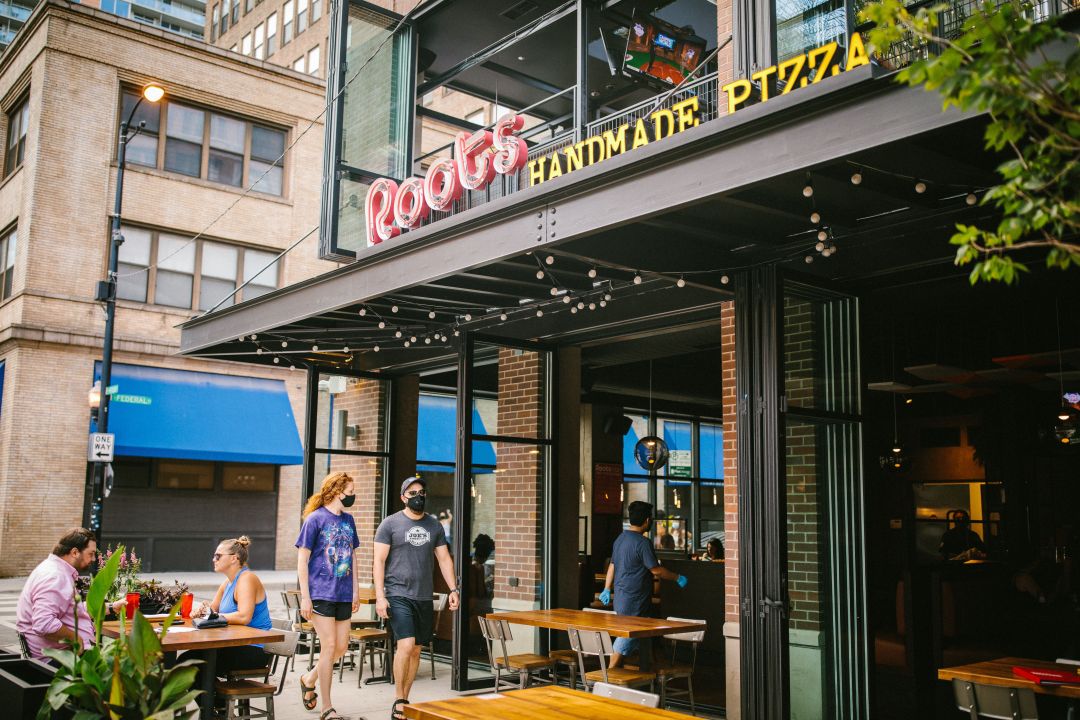 Roots Handmade Pizza Opens In Printers Row