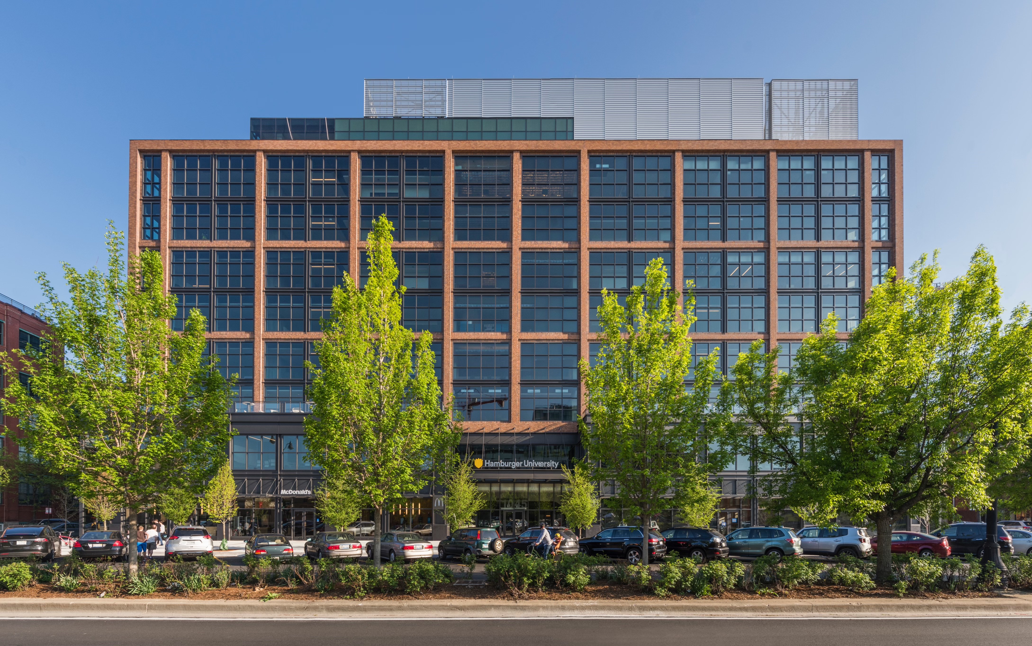 Sterling Bay Sells McDonald's HQ In Fulton Market For Record-Shattering  $412 Million