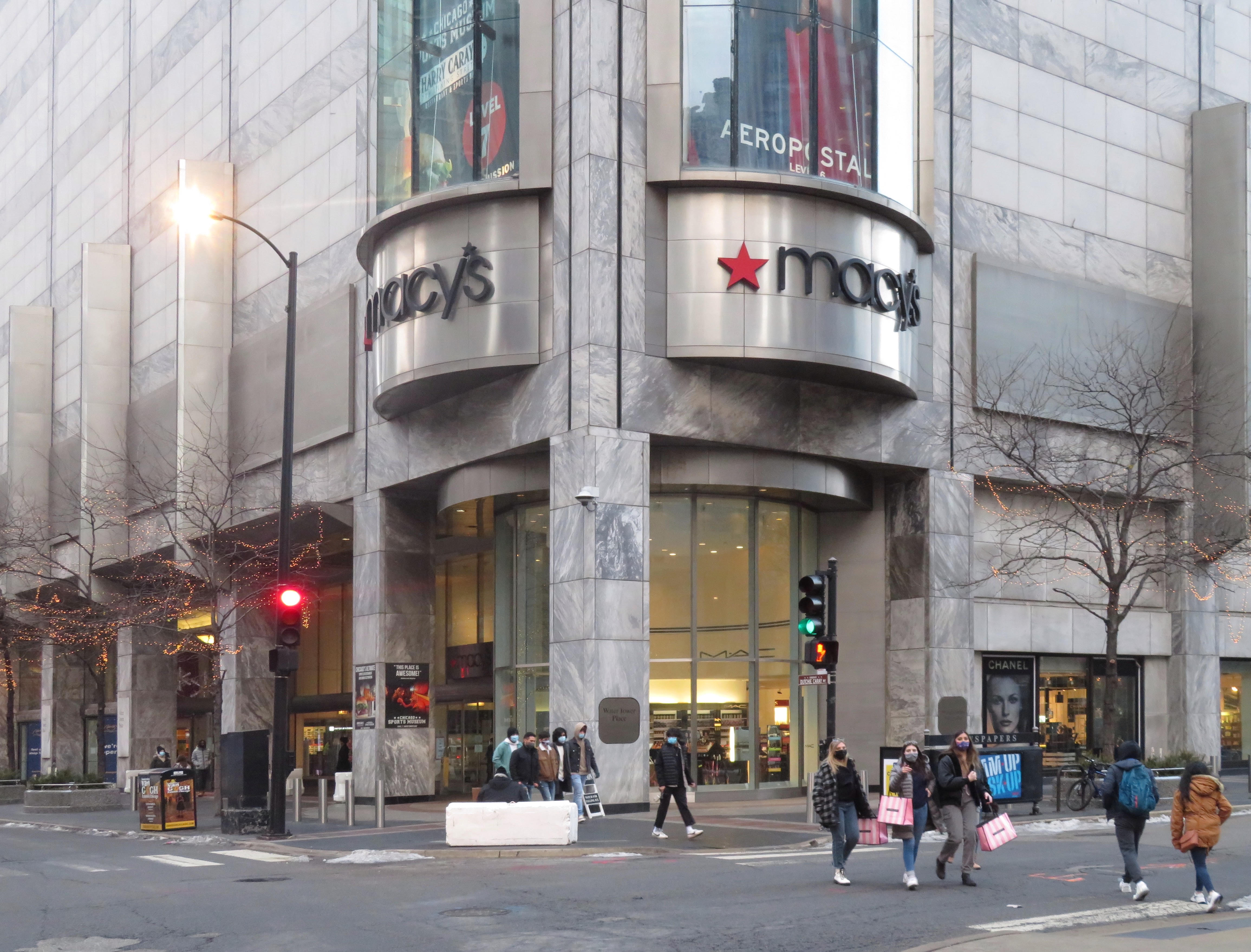 Macy's Closing Its Mag Mile Department Store At Water Tower Place