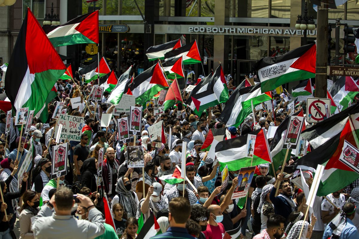 Thousands March Through Downtown Chicago Sunday In Solidarity With ...