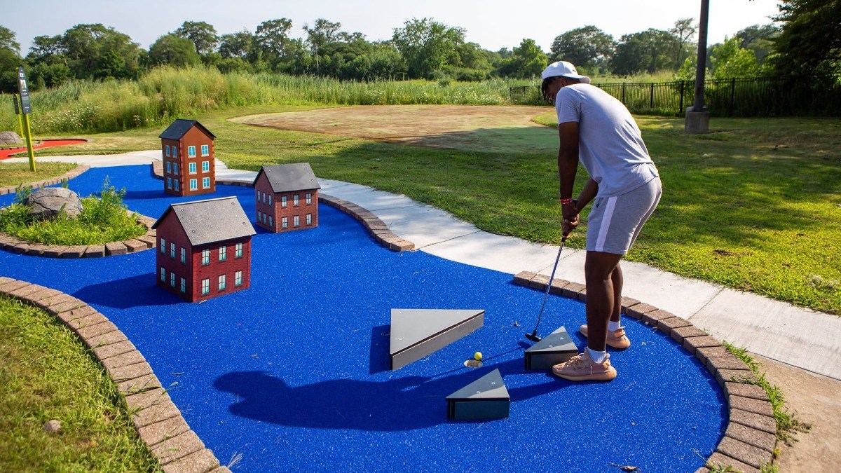 This West Side Mini-Golf Course Was Abandoned Years — Local Teens Restored It