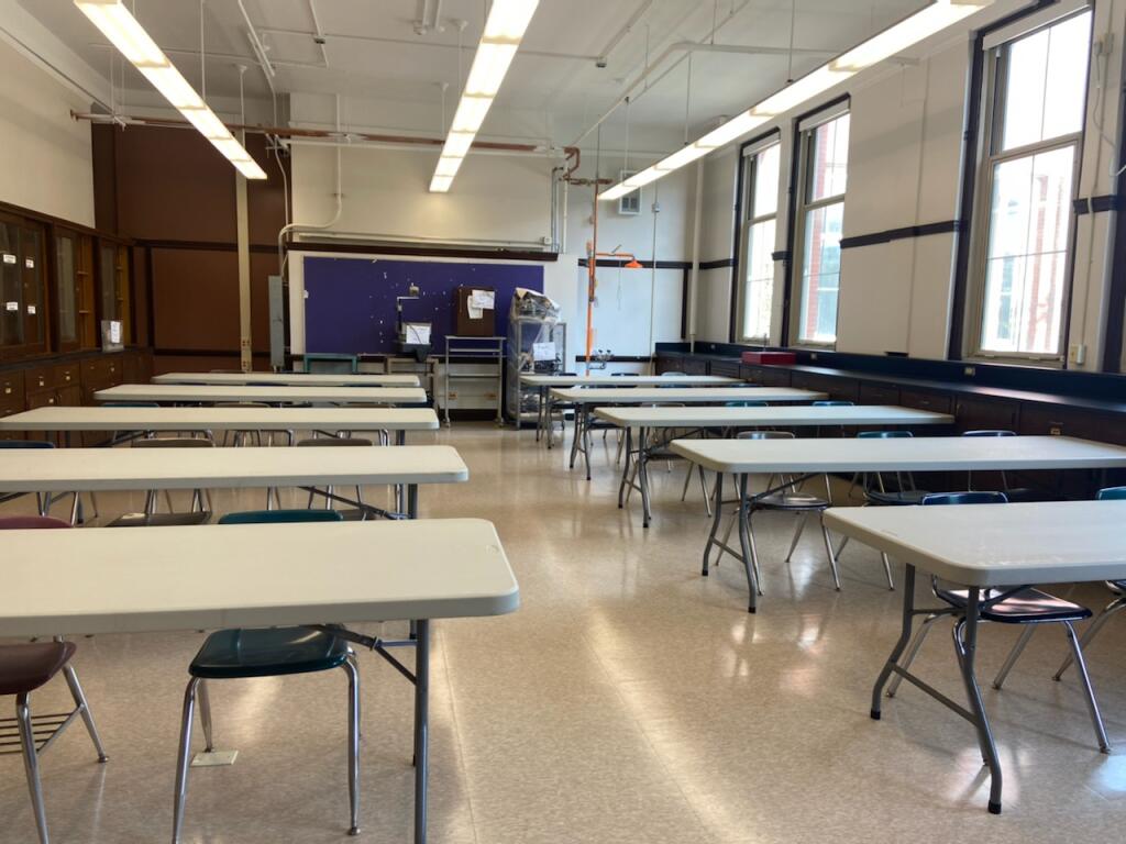 As Lincoln Park High School Students Return, Teachers Say Building Has