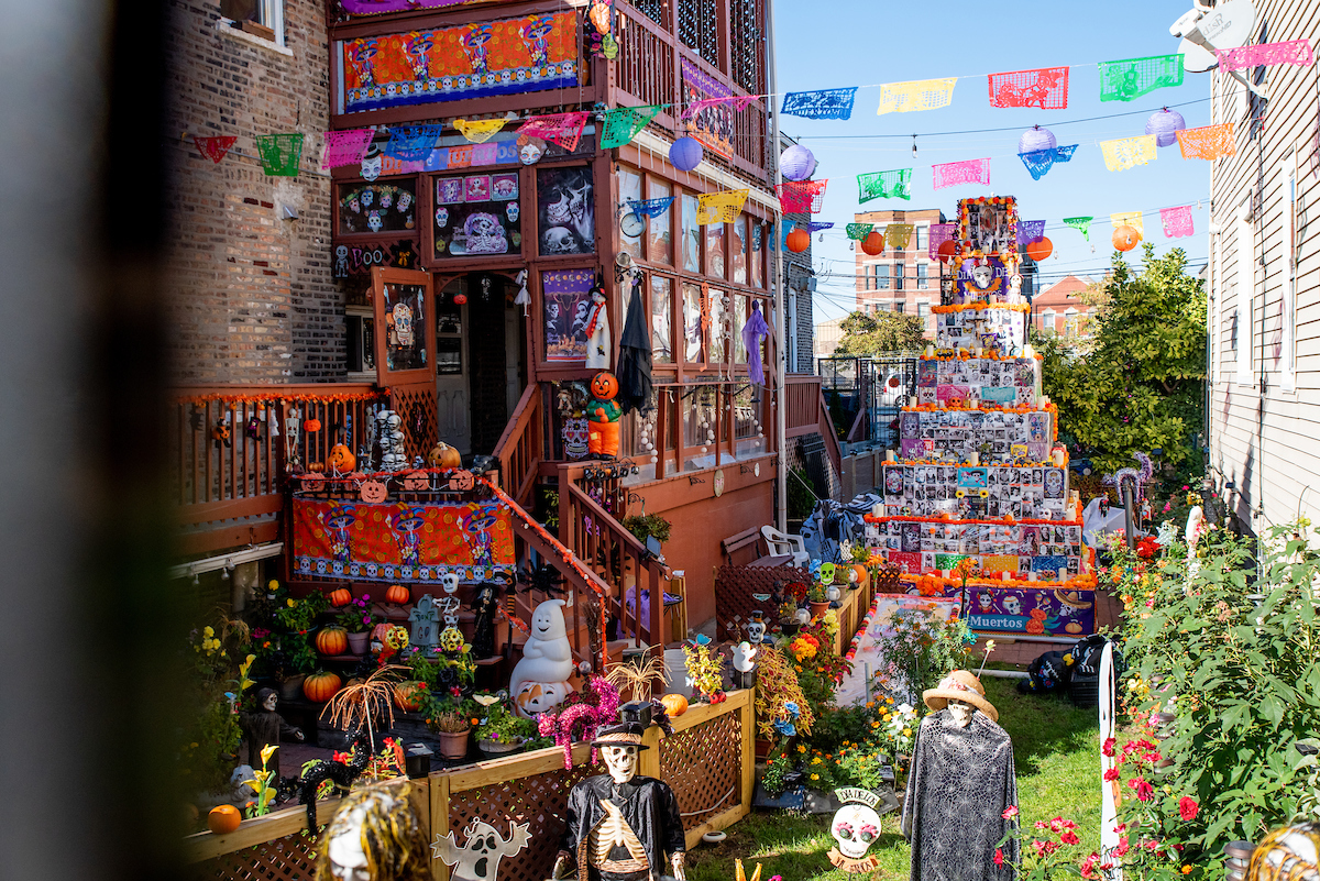 Halloween In Chicago 33 Photos Of The BestDecorated Spots In The City