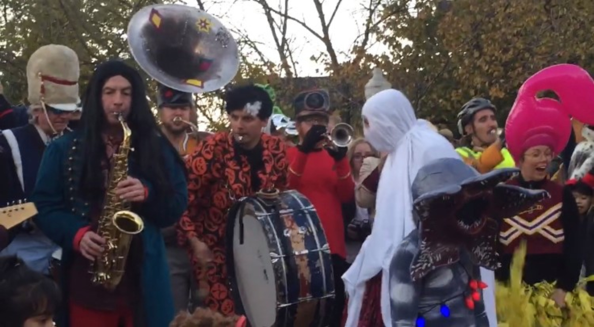 Logan Square Halloween Parade 2022 Get Halloween 2022 News Update