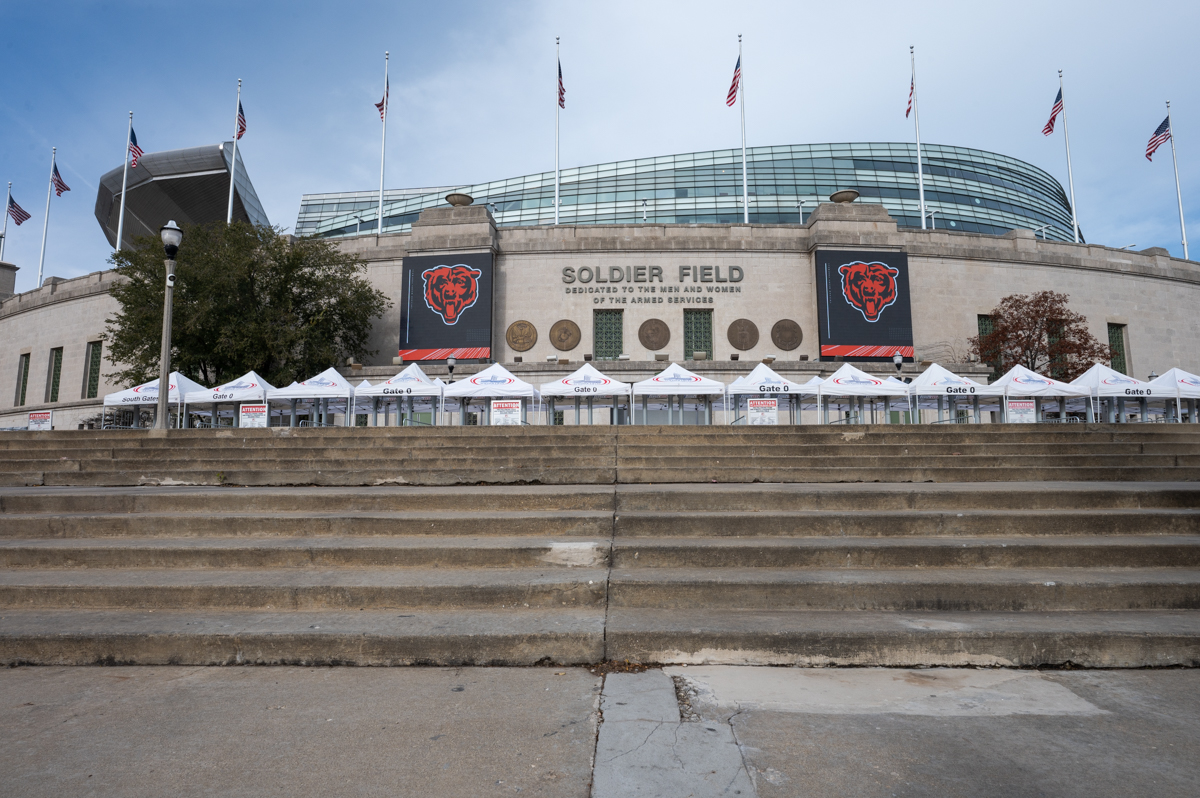 Lightfoot Makes Pitch to Keep Bears in Chicago With Soldier Field