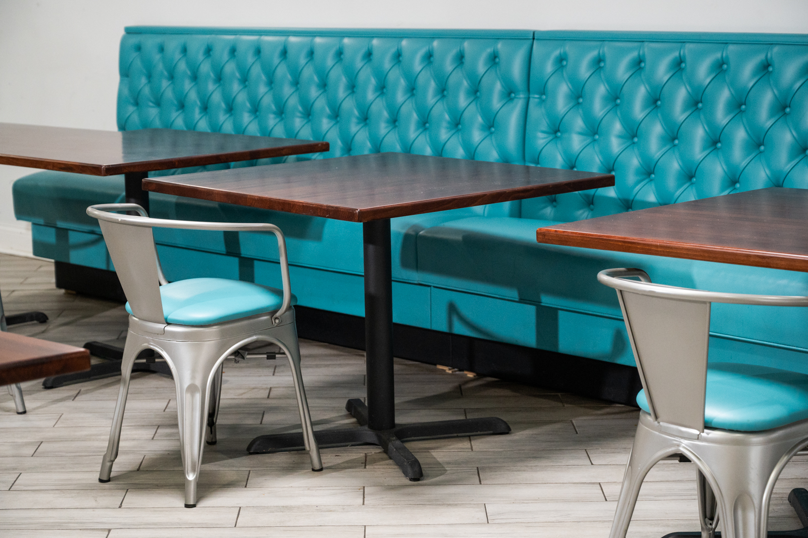 Gladys' Restaurant On 87th Street Is Honoring A Bronzeville Soul Food