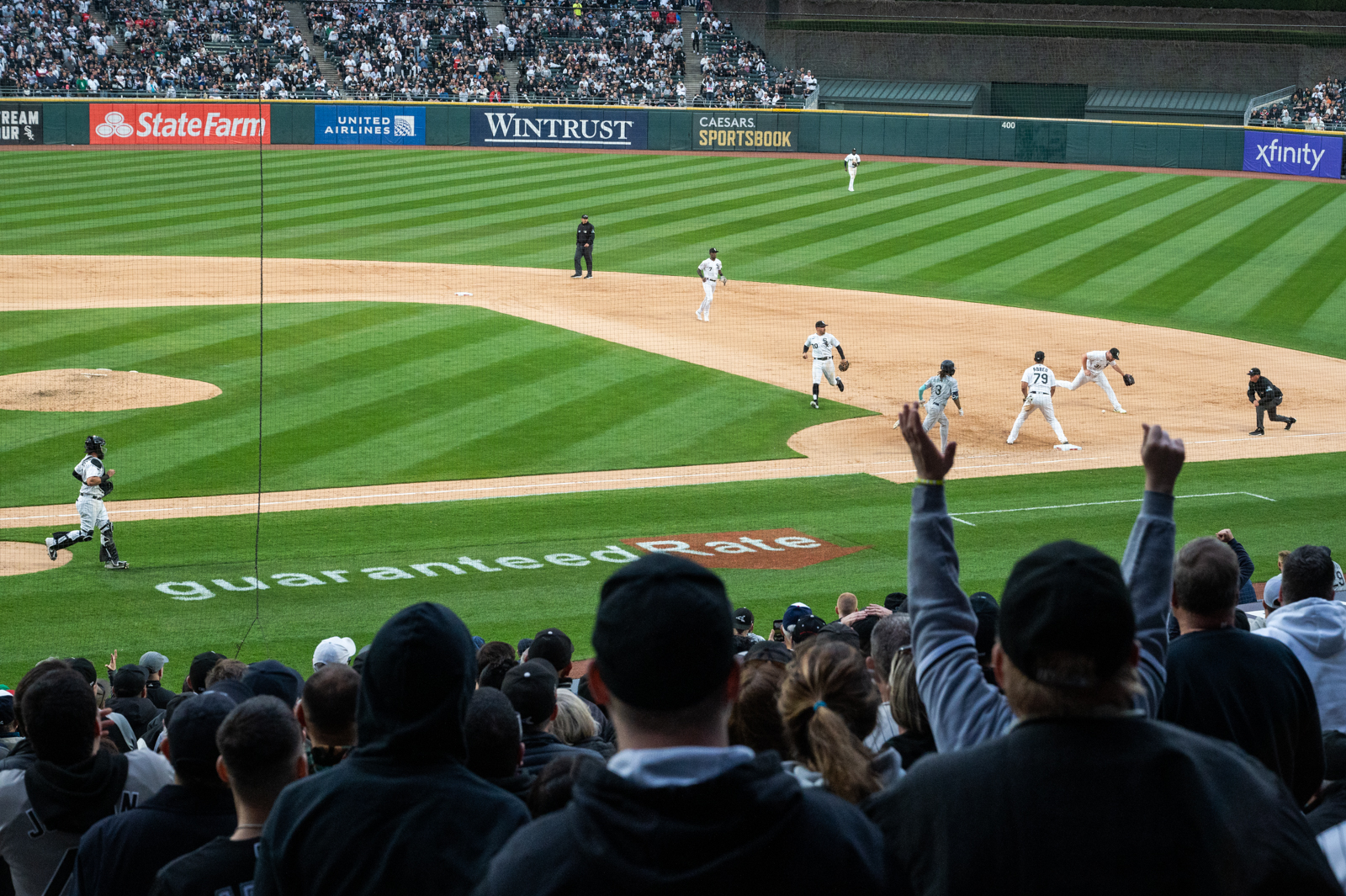 White Sox Considering Move To Leave Guaranteed Rate Field, Report Says