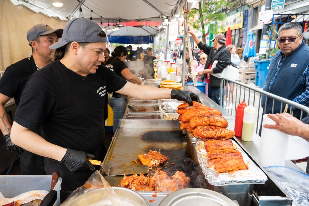 Mole De Mayo Returns To Pilsen's 18th Street This Month With Live Music