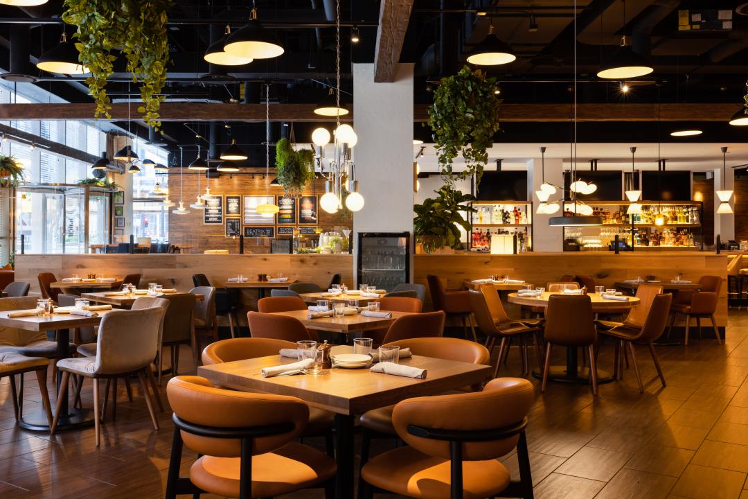 Beatrix Restaurant Opens In The Loop With Weekday Happy Hours