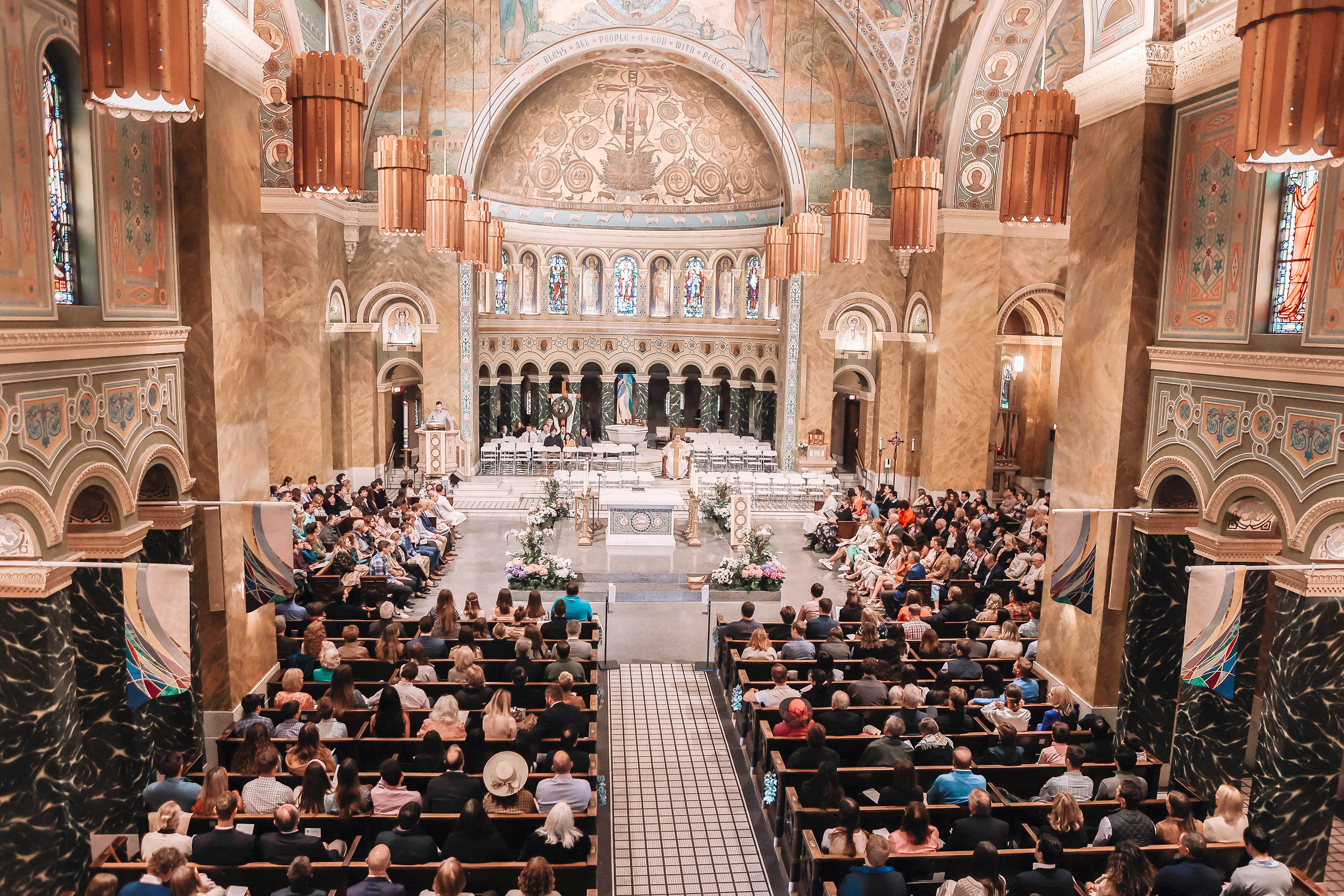 Catholic And Queer Affirmed Church Group Creating A Welcoming Space For LGBTQ Chicagoans pic