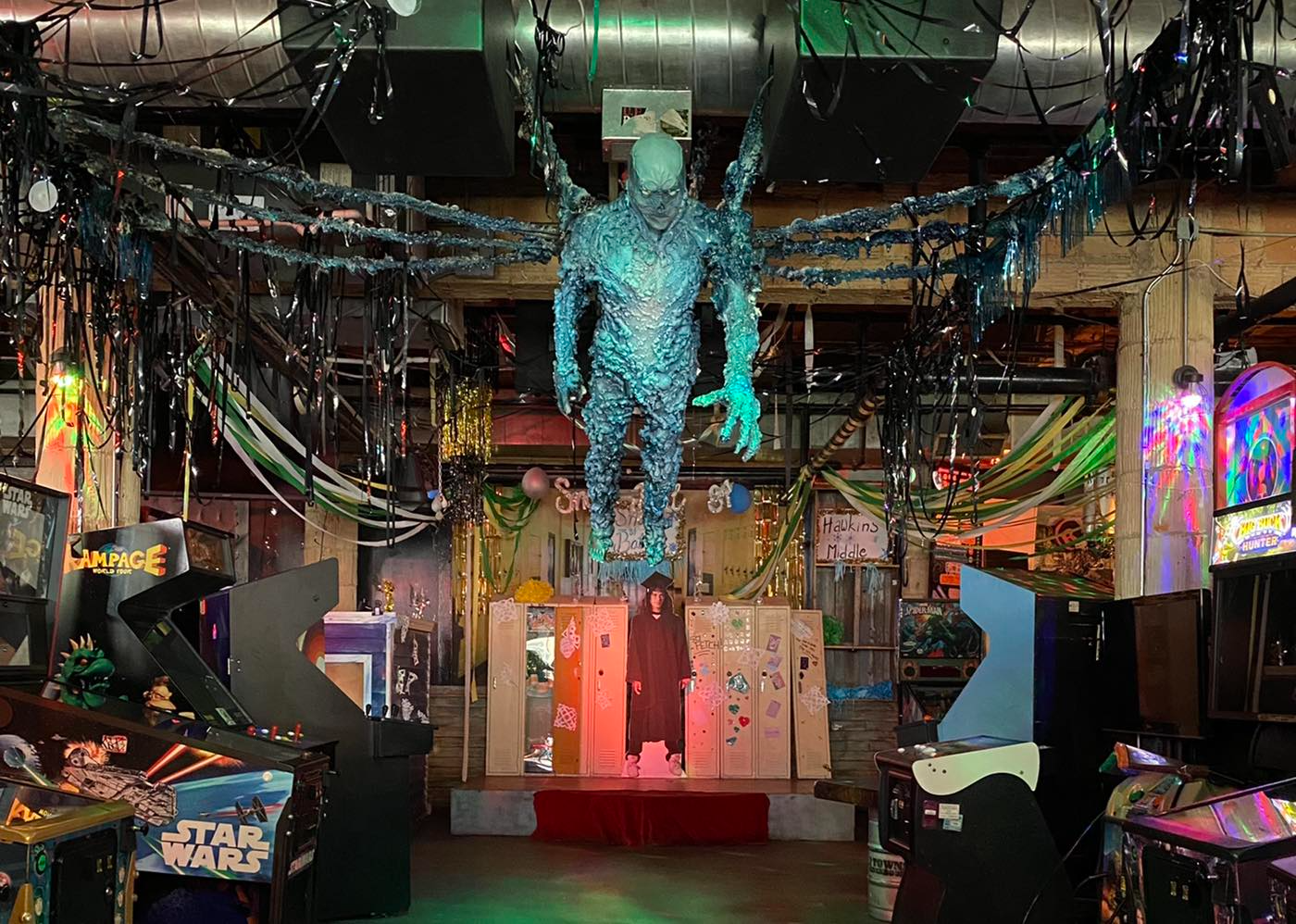 Episode 51 Les Cinquante Replay Replay Lincoln Park's Latest Pop-Up Honors 'Stranger Things,' Including An  Eddie Munson Graduation