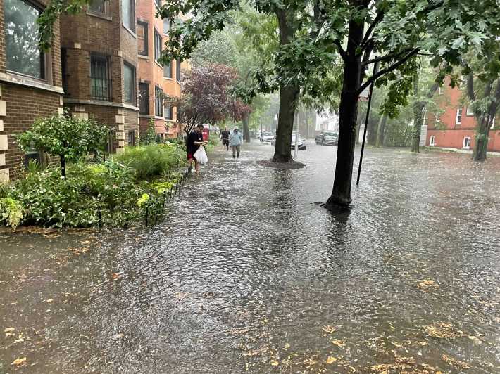 Chicago rains led to flooding: Here's how it affected Bears-49ers