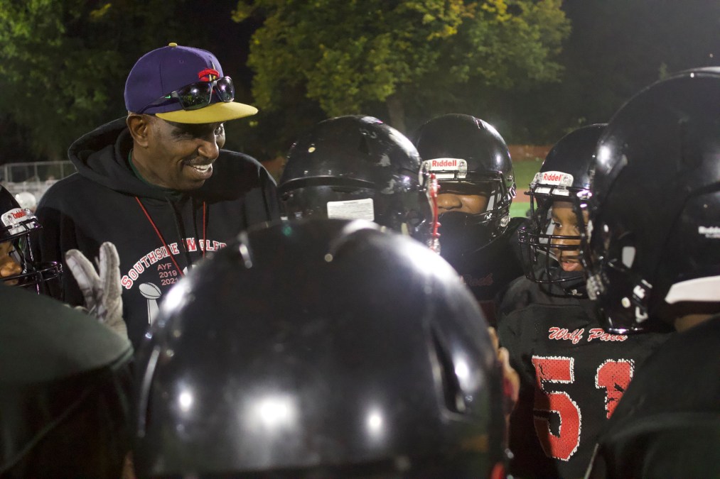 South Side youth football team off to championship — with community and  Obama's support behind them