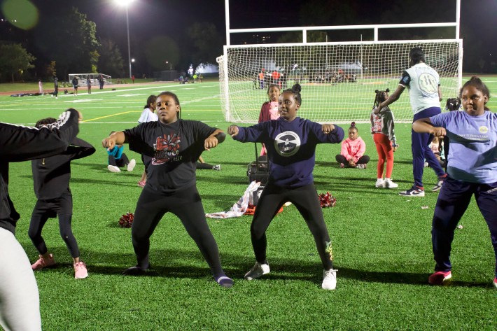 Chicago's Southside Wolfpack youth football, cheerleading team