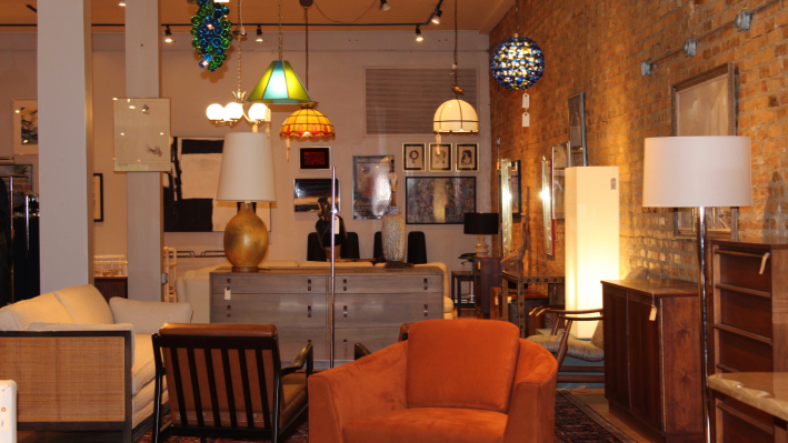Classic Store ‘Swantiques’ Opening Andersonville Pop-Up Providing Furnishings, Artwork And Garments