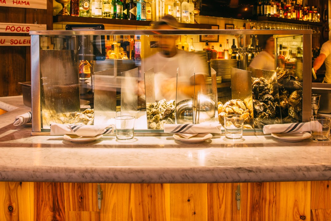 Quality Crab And Oyster Bah Closing In Lincoln Park As Lettuce