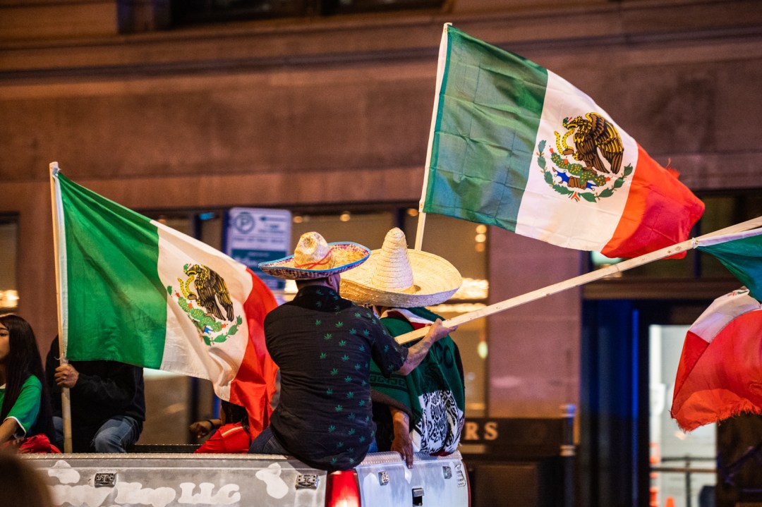 城市应该为墨西哥独立日计划自己的市中心庆祝活动吗？